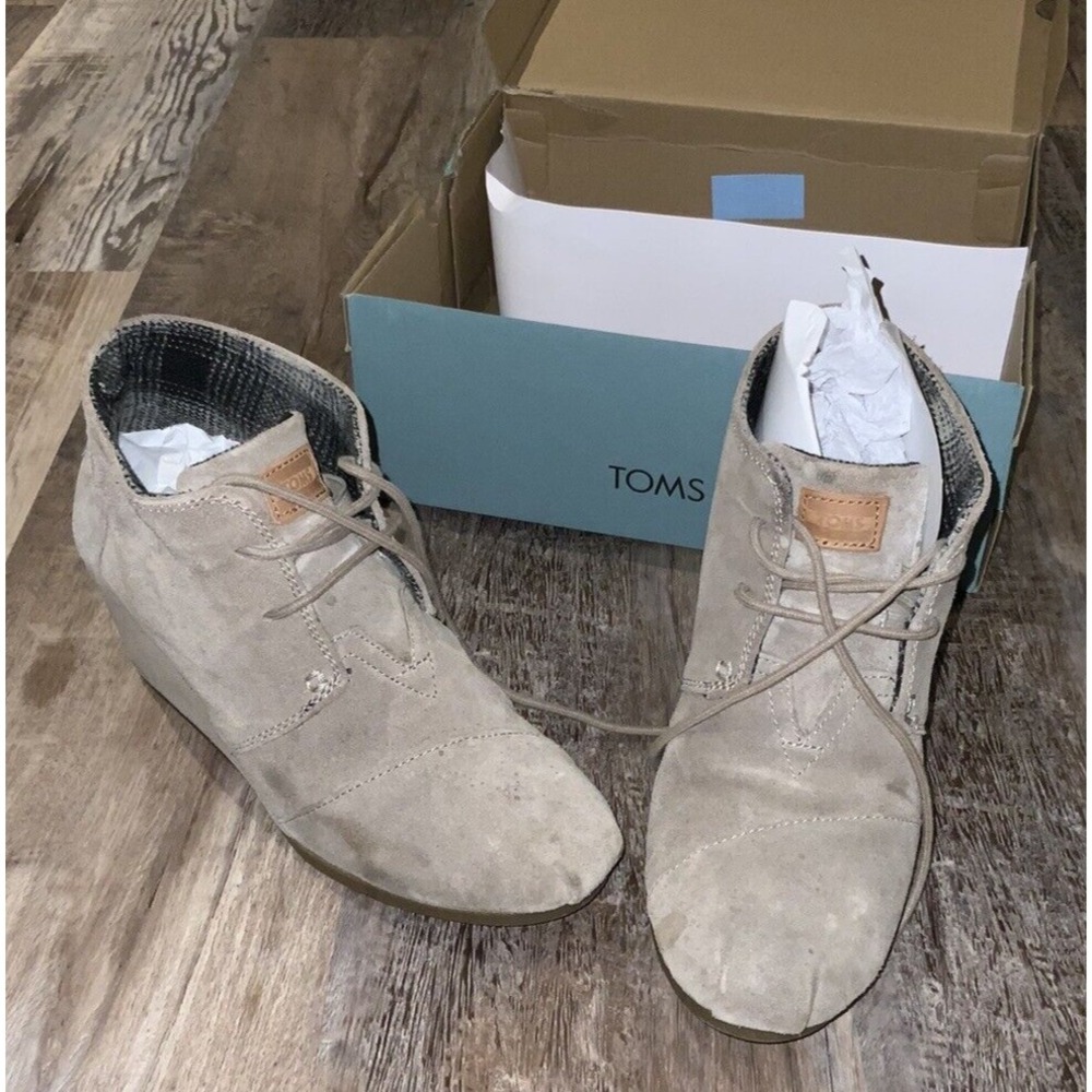 TOMS Women's Bailey Ankle Boot Gunmetal Suede Tie Strings‎ Wedge Heel Size 9